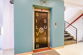 Fabhotel Silver Cloud