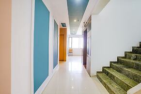 Fabhotel Silver Cloud