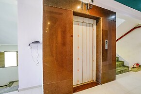 Fabhotel Silver Cloud