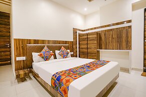 Fabhotel Silver Cloud