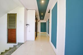 Fabhotel Silver Cloud