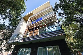 Fabhotel Micasa