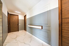 Fabhotel Micasa