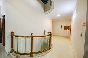 Fabhotel Alpine Tree