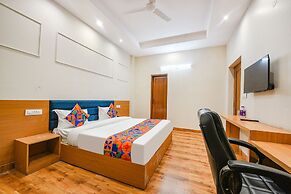 Fabhotel Alpine Tree