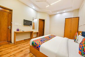 Fabhotel Alpine Tree