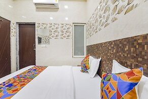 Fabhotel Maa Gayatri Sadan