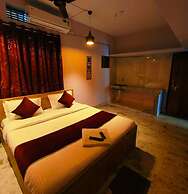 Goroomgo Rail View Guest House Puri