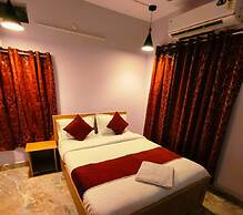 Goroomgo Rail View Guest House Puri