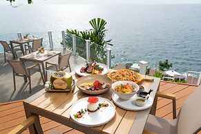 Anona Sunset Boutique