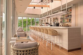 Anona Sunset Boutique