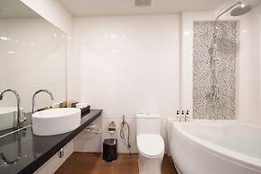 Anona Sunset Boutique