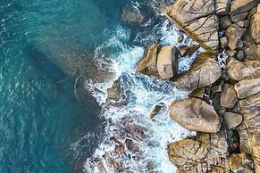 Anona Sunset Boutique