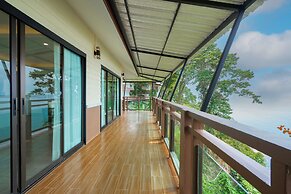 Anona Sunset Boutique