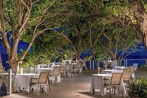 Anona Sunset Boutique