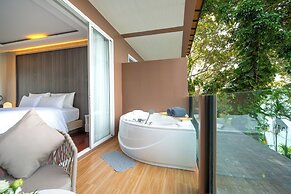 Anona Sunset Boutique