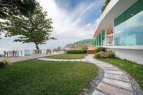 Anona Sunset Boutique