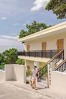 Anona Sunset Boutique