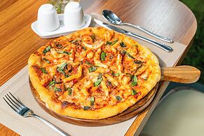 Anona Sunset Boutique