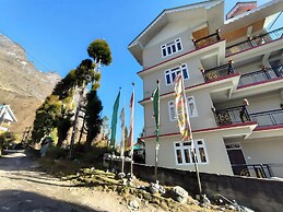 Hotel Wanderlusts Rigyal Lachung