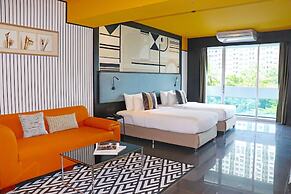 The Quarter Saphan Khwai by UHG