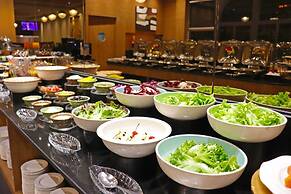 The Quarter Saphan Khwai by UHG