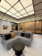 The Quarter Saphan Khwai by UHG