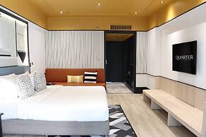 The Quarter Saphan Khwai by UHG