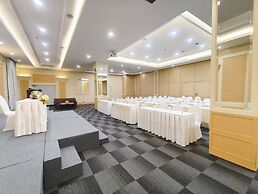 The Quarter Saphan Khwai by UHG