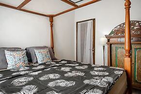 Jasmine Villa by TwoSpaces Jimbaran