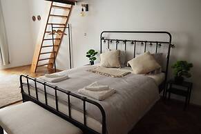 Luxury Prague Apartment in Heart of City