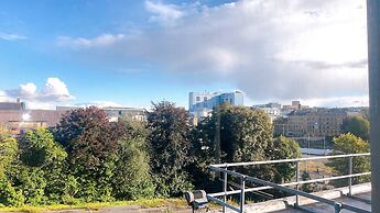 Room in Studio - One Studio Bradford City Center