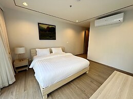 Sathorn 111