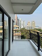 Sathorn 111