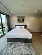 Sathorn 111