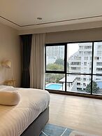 Sathorn 111