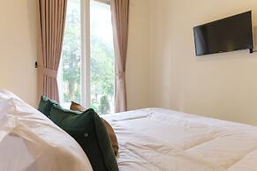 Calma Edelweiss Villa Lawang Malang