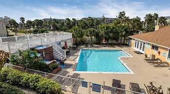 Cove View Condominiums