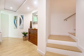 Genteel Home Velazquez