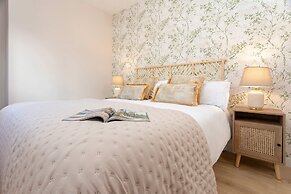 Genteel Home Velazquez