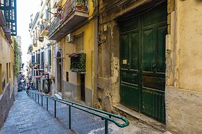 Montesanto Apartment by Wonderful ltaly