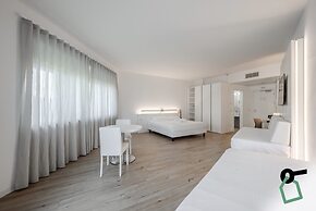 Hotiday Room Collection - Tirrenia