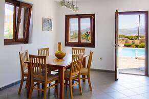 Fabulous Holiday Villa in Naxos Island