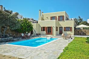 Fabulous Holiday Villa in Naxos Island
