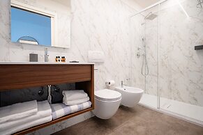 HOTIDAY Room Collection - Grado