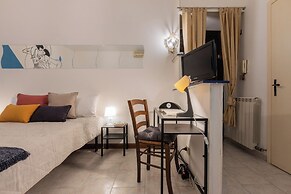 Kiss & Art Studio by Wonderful Italy