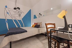 Kiss & Art Studio by Wonderful Italy