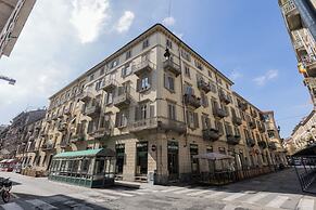 Kiss & Art Studio by Wonderful Italy