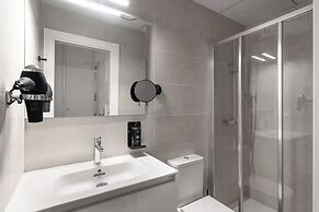 limehome Almeria C. Hernán Cortés