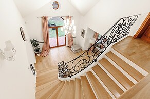 Lumina amazing house in Warsaw